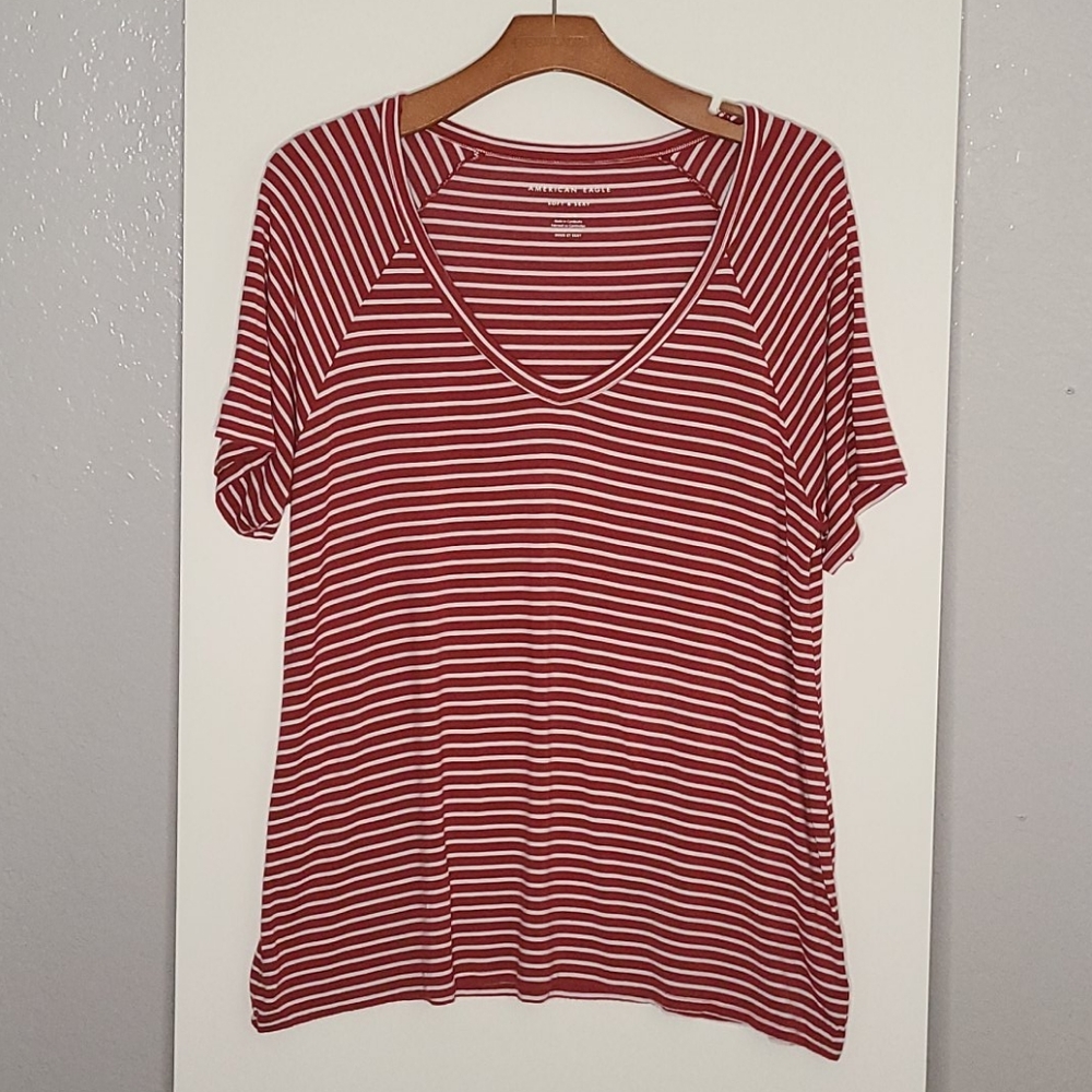 American Eagle top